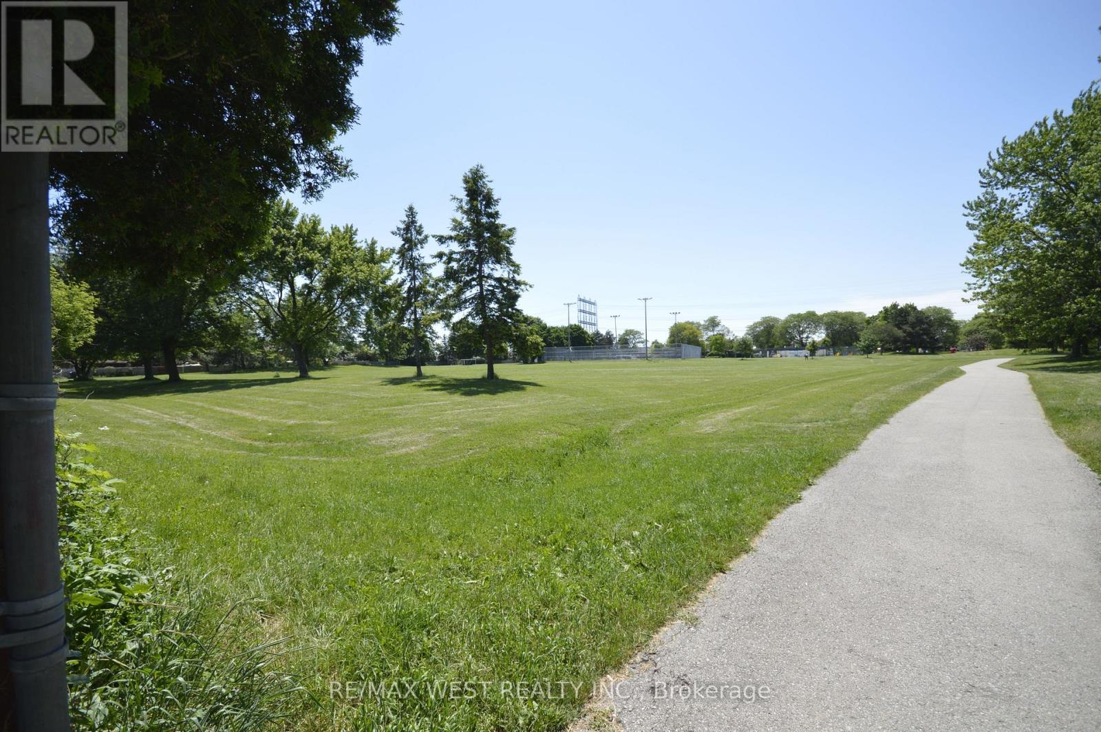84 Kearney Drive, Toronto, Ontario  M9W 5J8 - Photo 23 - W13428710