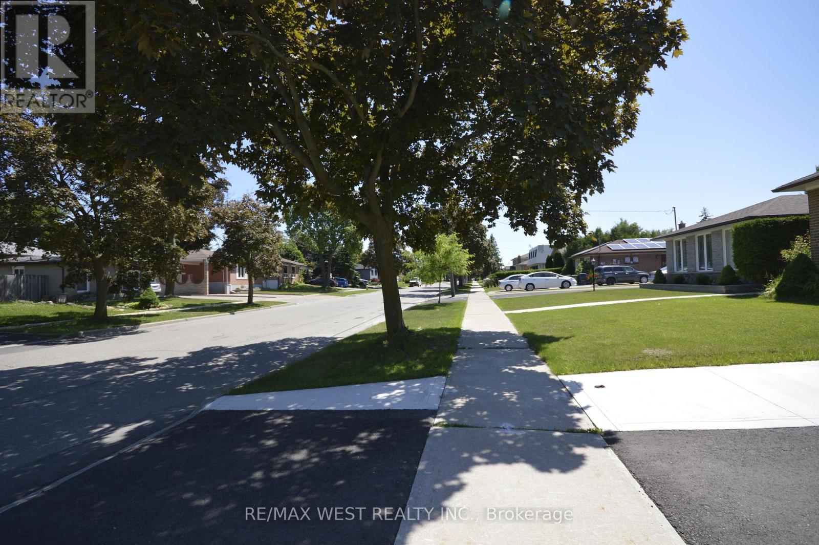 84 Kearney Drive, Toronto, Ontario  M9W 5J8 - Photo 22 - W13428710