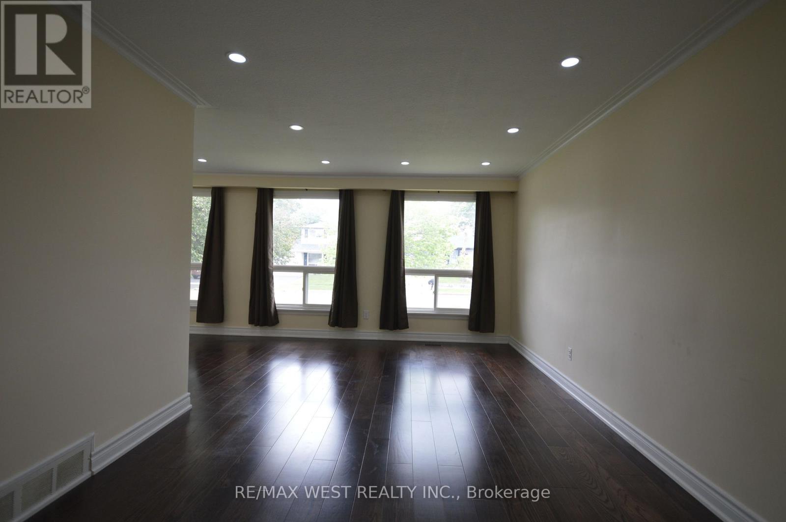 84 Kearney Drive, Toronto, Ontario  M9W 5J8 - Photo 2 - W13428710
