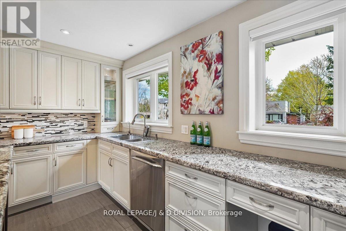 44 George Henry Boulevard, Toronto, Ontario  M2J 1E2 - Photo 9 - C13428736
