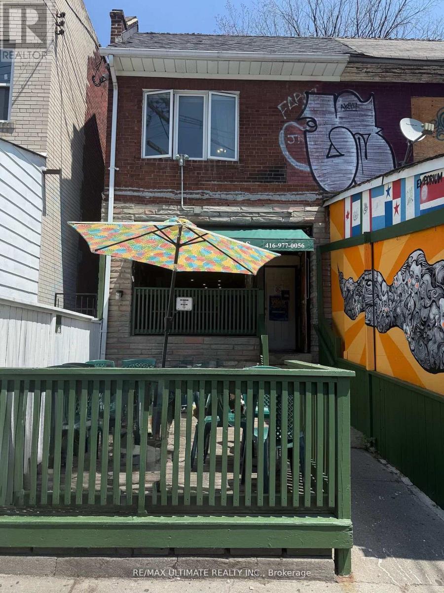 245 Augusta Avenue, Toronto, Ontario  M5T 2L8 - Photo 2 - C13428784