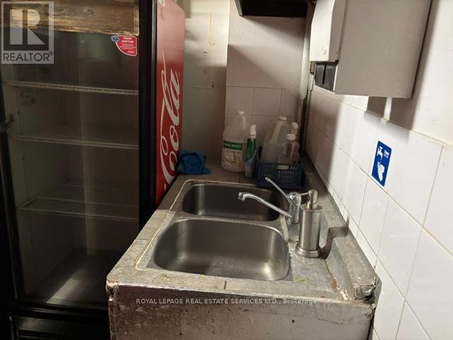 606 Bloor Street W, Toronto, Ontario  M6G 1K4 - Photo 18 - C13428820