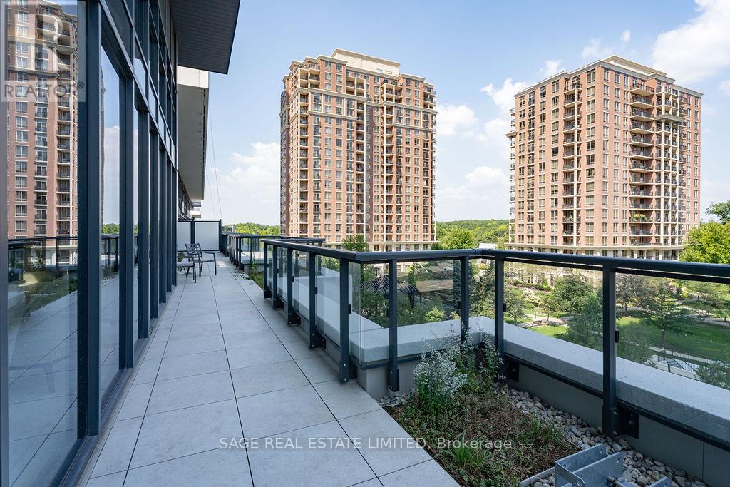 1103 - 30 Inn On The Park Drive, Toronto, Ontario  M3C 0P7 - Photo 28 - C13428850