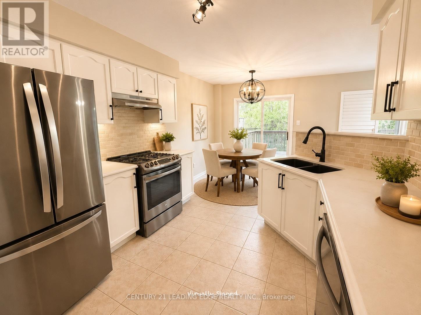 10 Crough Street, Clarington, Ontario  L1C 5M5 - Photo 5 - E13428788