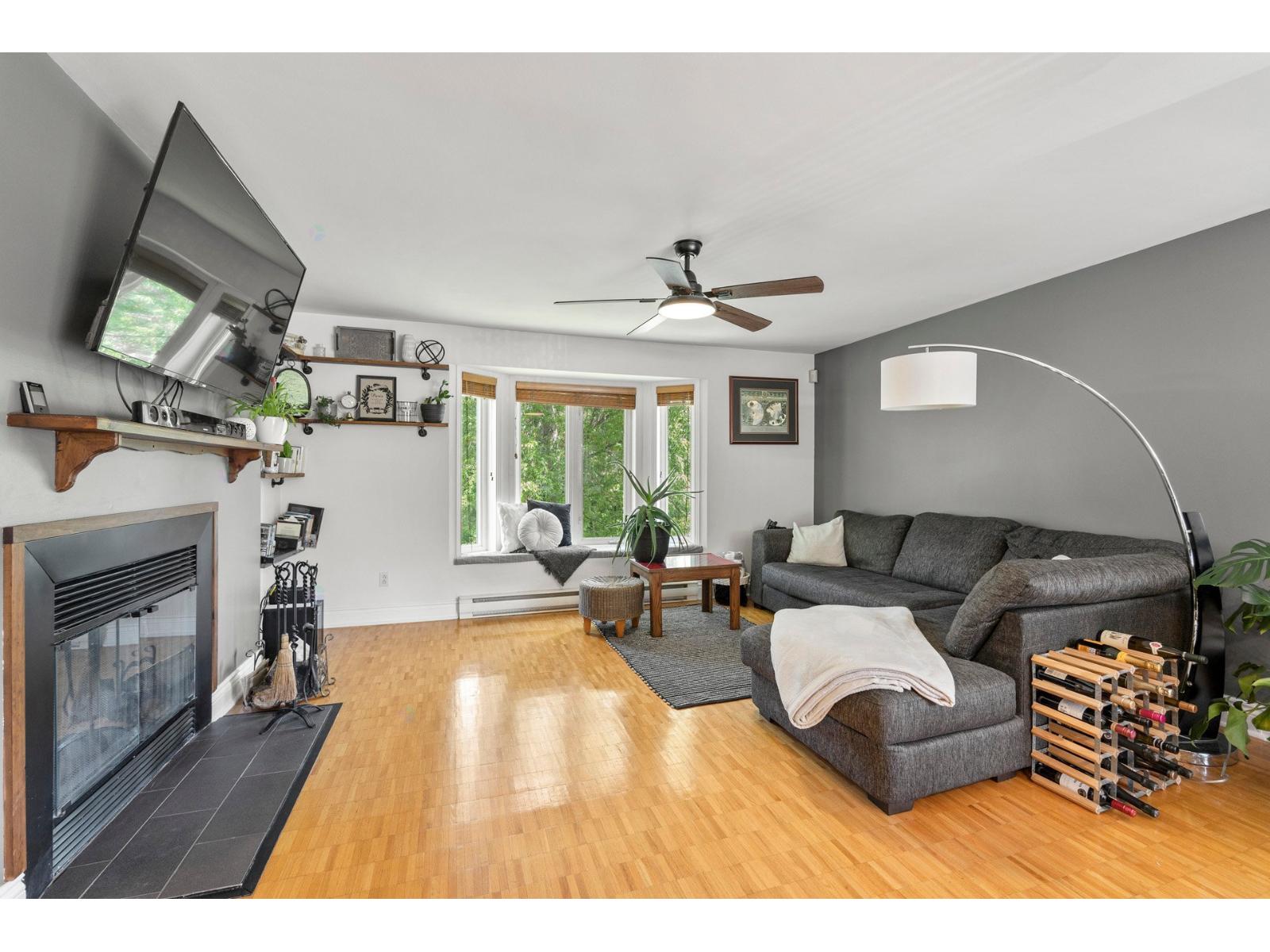 1745 Rue des Pervenches|#3 Saint-Lazare Quebec Canada J7T3B9 4