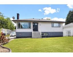 <div class="price">$1,199,900</div> 14682 111 Avenue, Surrey<br><div style="margin-bottom:8px;"><small>Century 21 Coastal Realty Ltd.</small></div><div class='bed_bath'>6 Bed | 3 Bath</div>