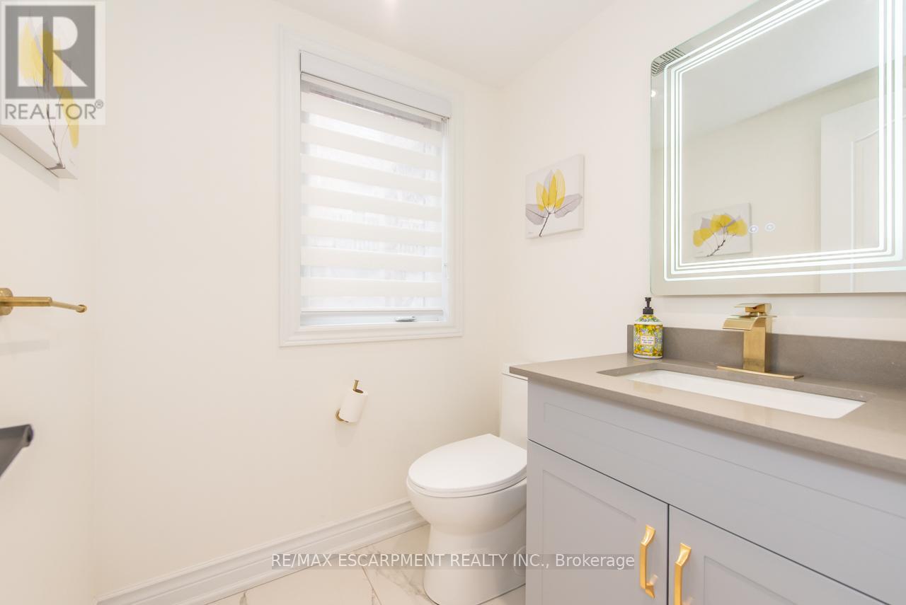 64 City Park Circle, Vaughan, Ontario  L4L 0H1 - Photo 10 - N13428756