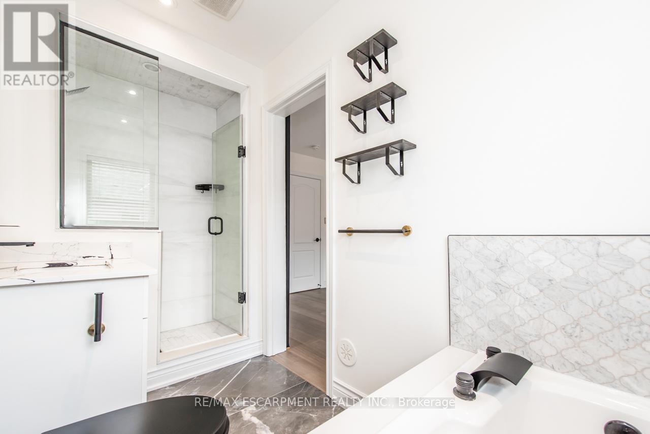 64 City Park Circle, Vaughan, Ontario  L4L 0H1 - Photo 35 - N13428756