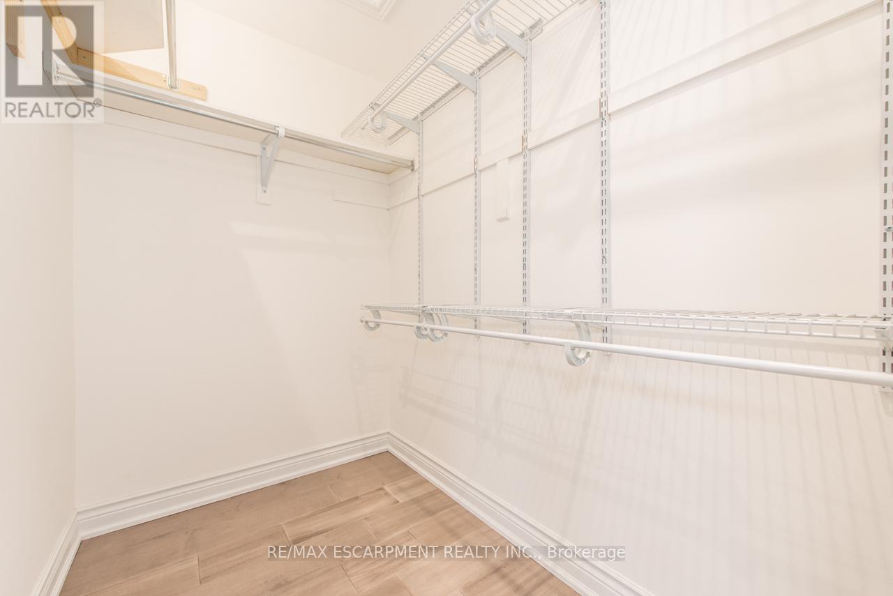 64 City Park Circle, Vaughan, Ontario  L4L 0H1 - Photo 36 - N13428756
