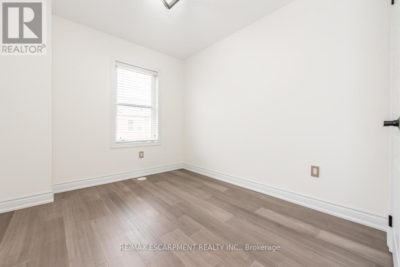64 City Park Circle, Vaughan, Ontario  L4L 0H1 - Photo 39 - N13428756