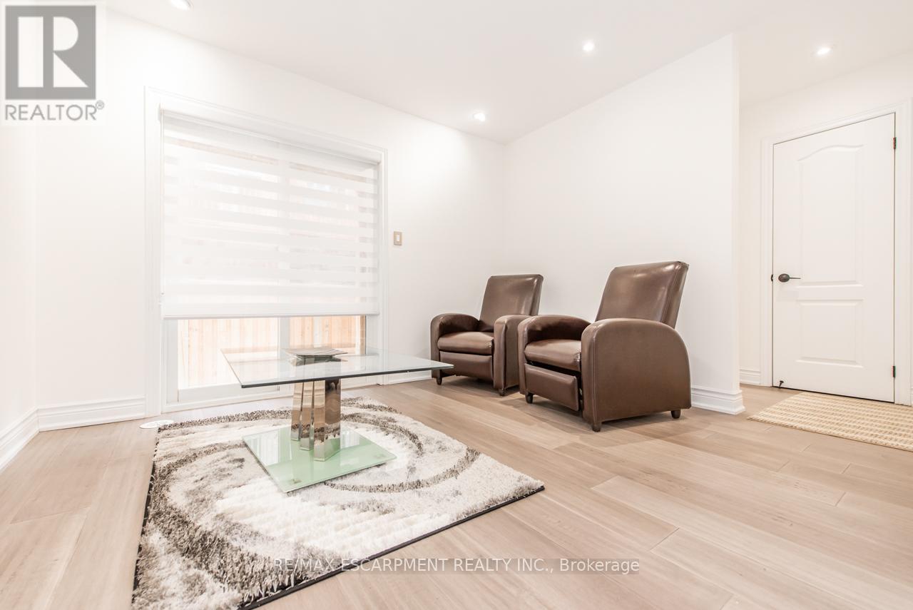 64 City Park Circle, Vaughan, Ontario  L4L 0H1 - Photo 7 - N13428756