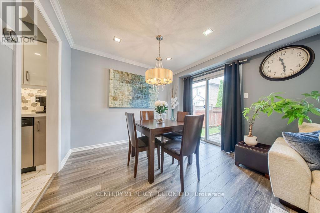 102 Clover Bloom Road, Brampton, Ontario L6R 1S6 - Photo 12 - W13428818