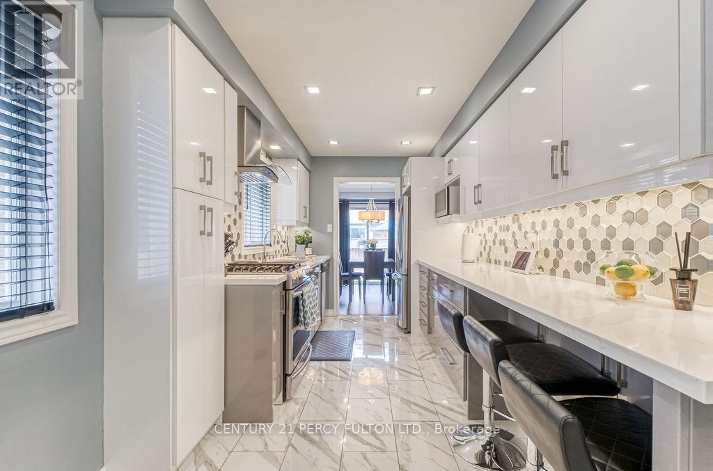 102 Clover Bloom Road, Brampton, Ontario L6R 1S6 - Photo 14 - W13428818