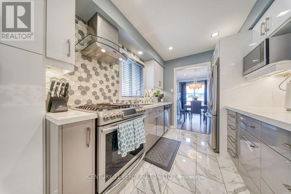 102 Clover Bloom Road, Brampton, Ontario L6R 1S6 - Photo 15 - W13428818