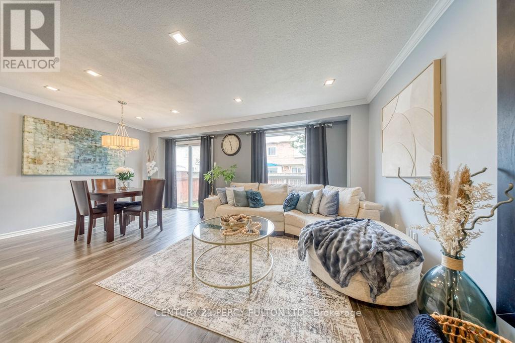 102 Clover Bloom Road, Brampton, Ontario L6R 1S6 - Photo 9 - W13428818
