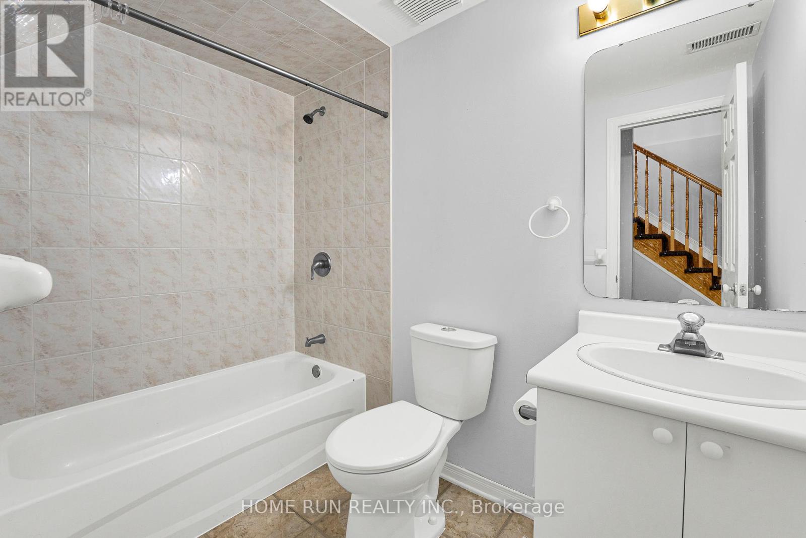 12 Gardengate Way E, Ottawa, Ontario  K2G 5Z2 - Photo 2 - X13428832