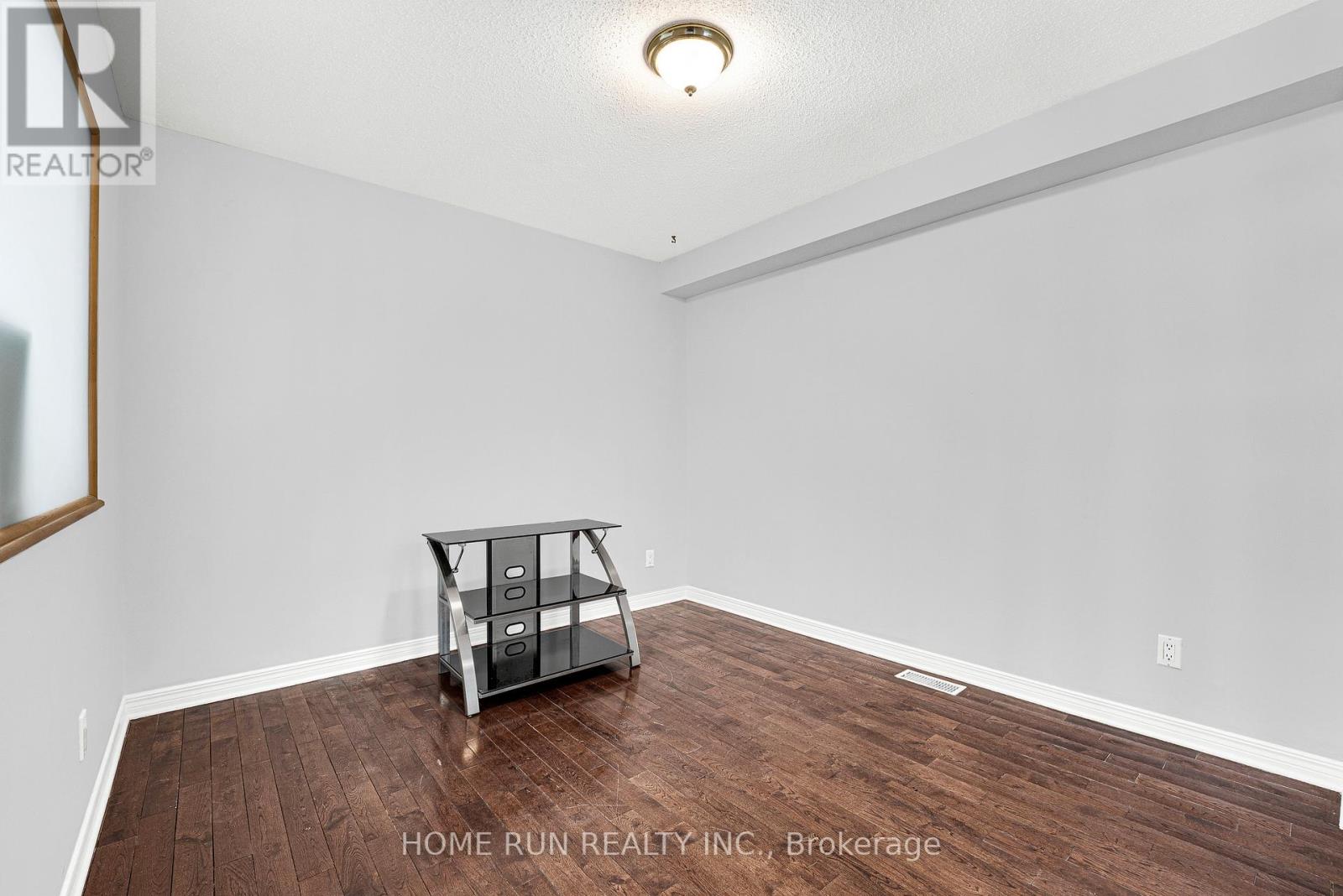 12 Gardengate Way E, Ottawa, Ontario  K2G 5Z2 - Photo 34 - X13428832