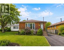 928 UPPER GAGE Avenue, Hamilton, Ontario