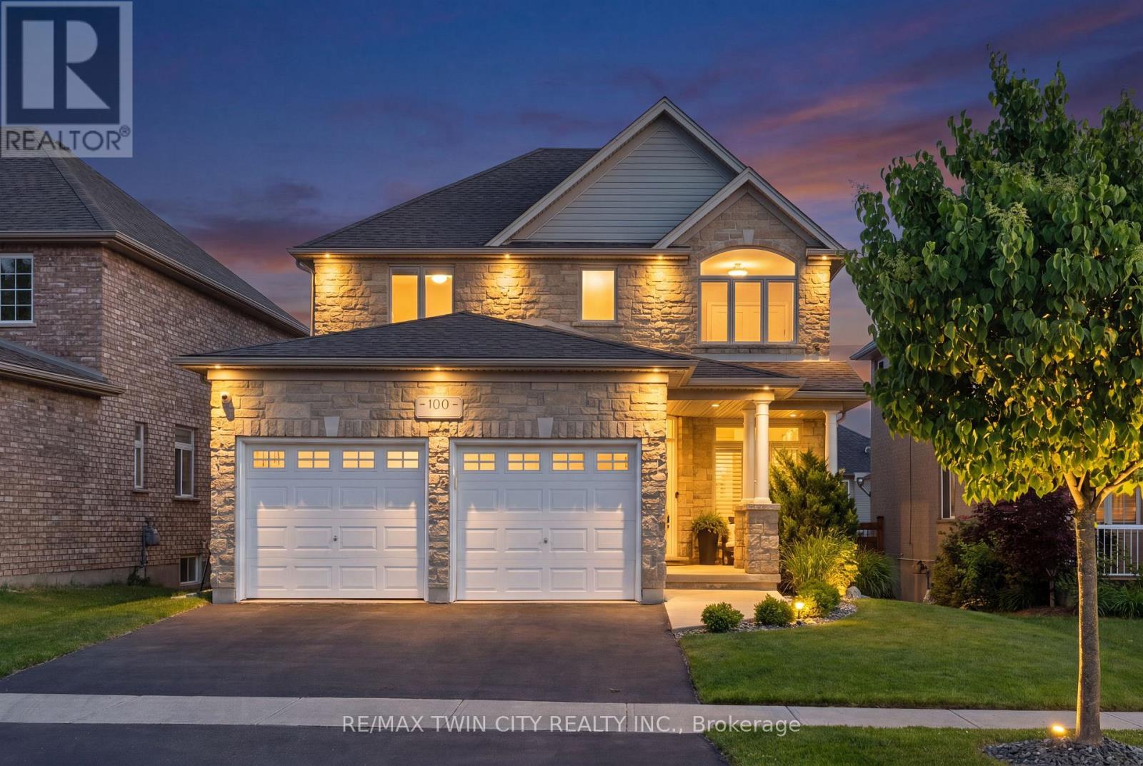 100 PEBBLECREEK DRIVE, Kitchener, Ontario