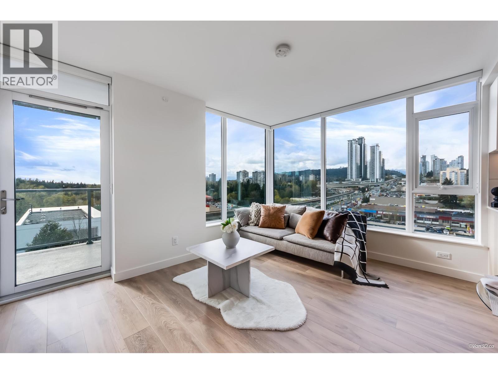 809 318 Alderson Avenue, Coquitlam, British Columbia  V3K 0J1 - Photo 2 - R3128983