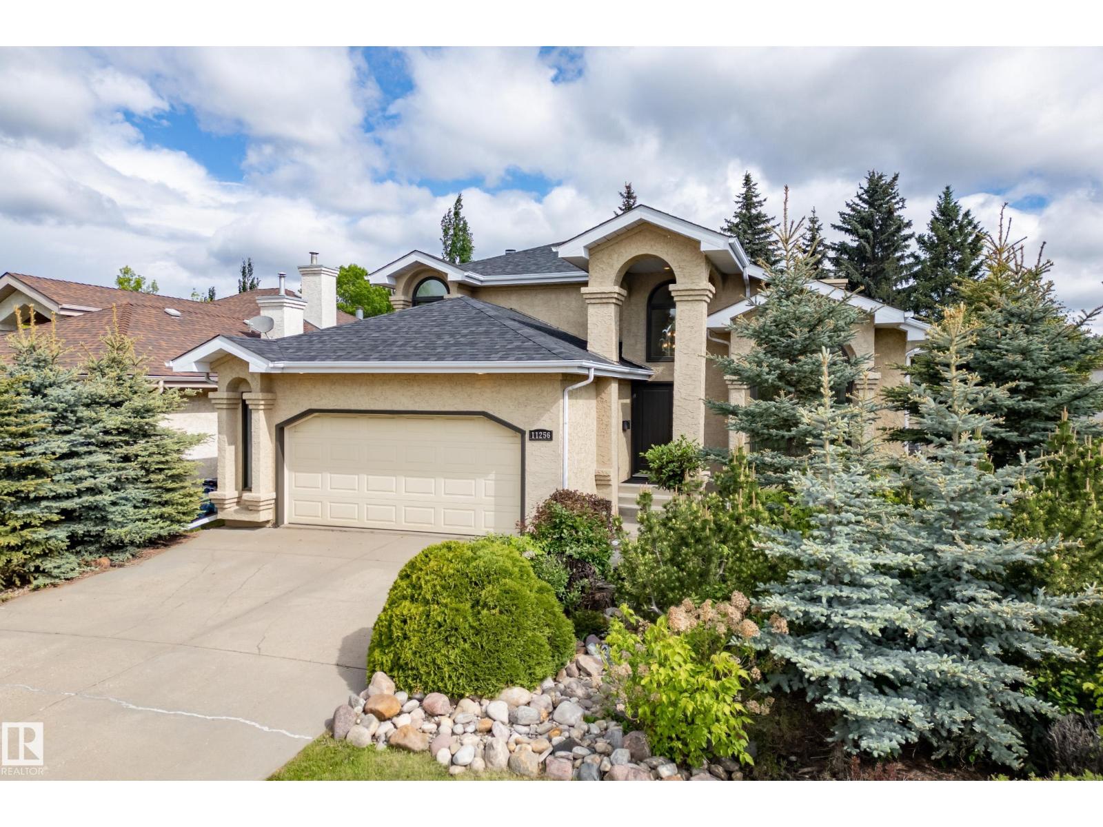 11256 10 AV NW, Edmonton, Alberta