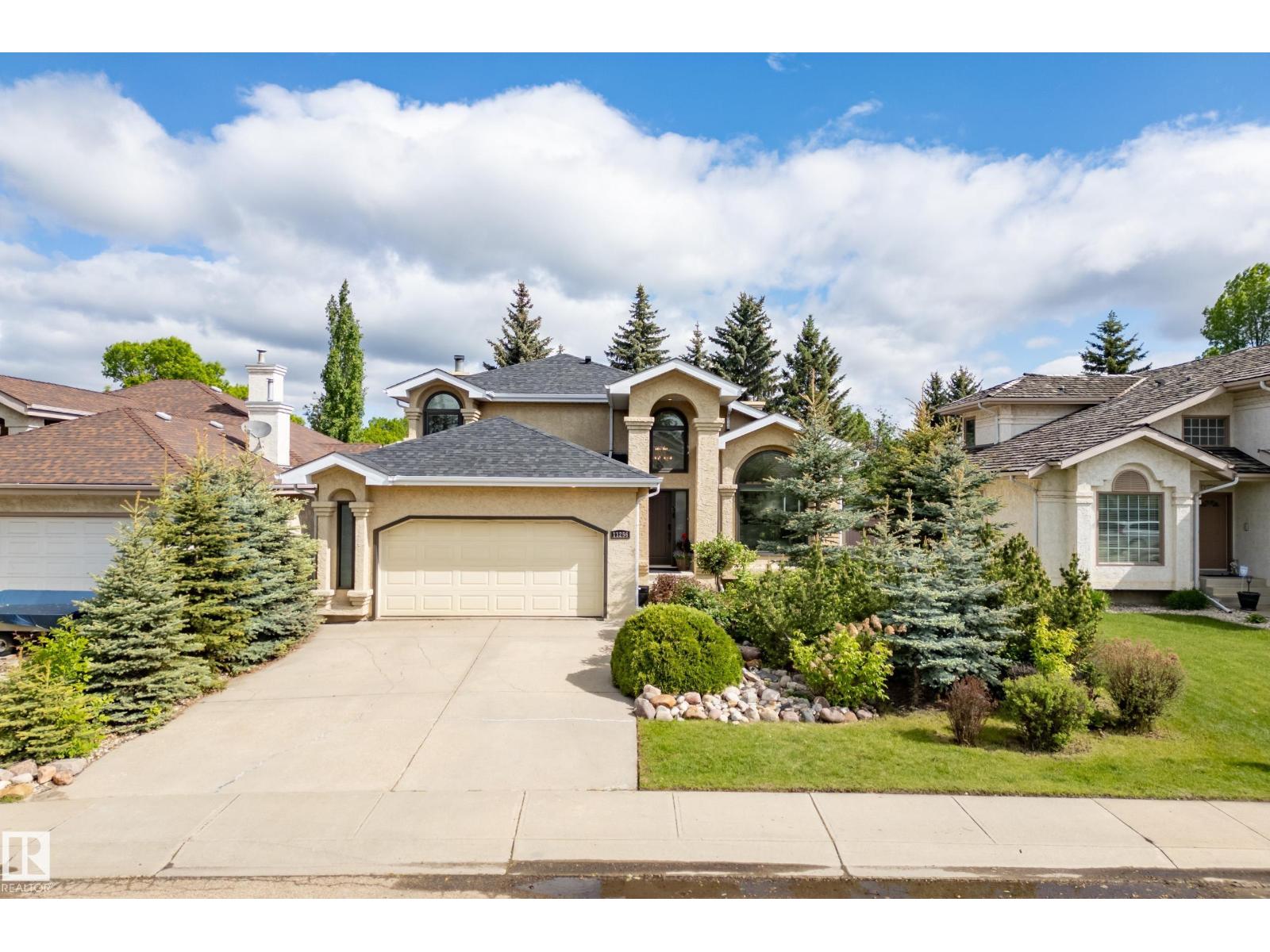 11256 10 Av NW, Edmonton, Alberta  T6J 6S2 - Photo 2 - E4492871