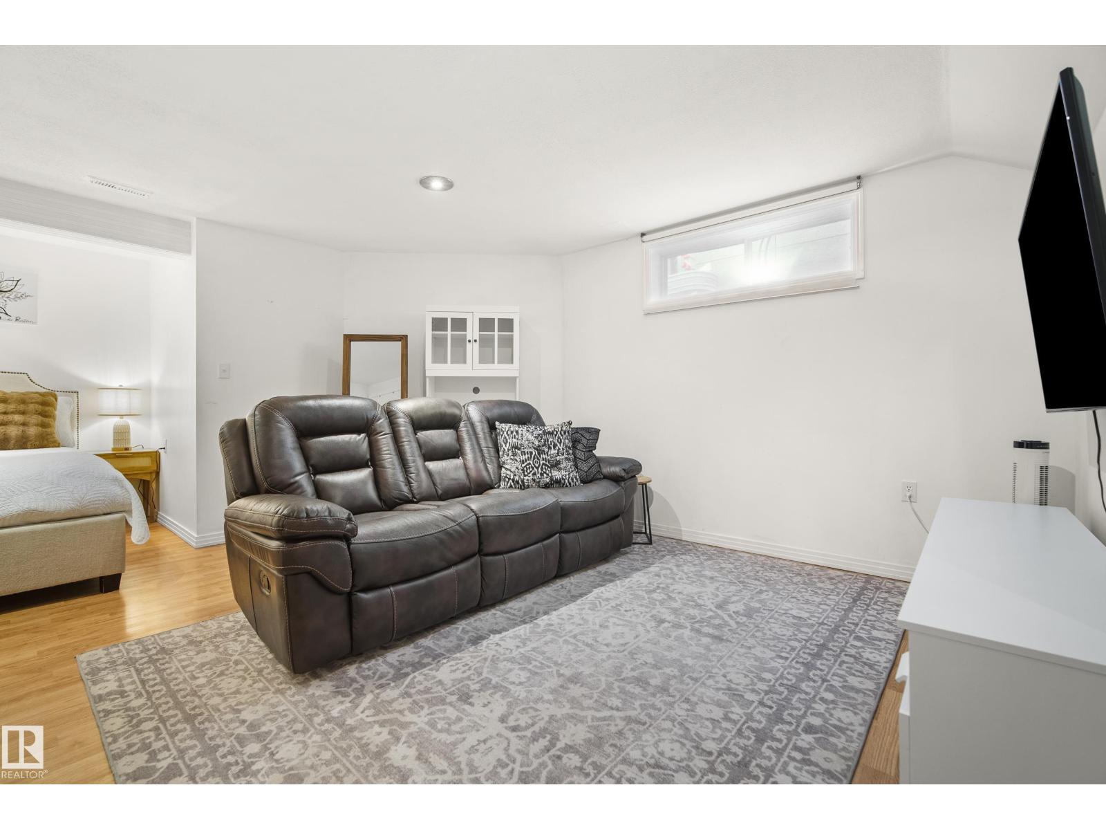 11256 10 Av NW, Edmonton, Alberta  T6J 6S2 - Photo 35 - E4492871