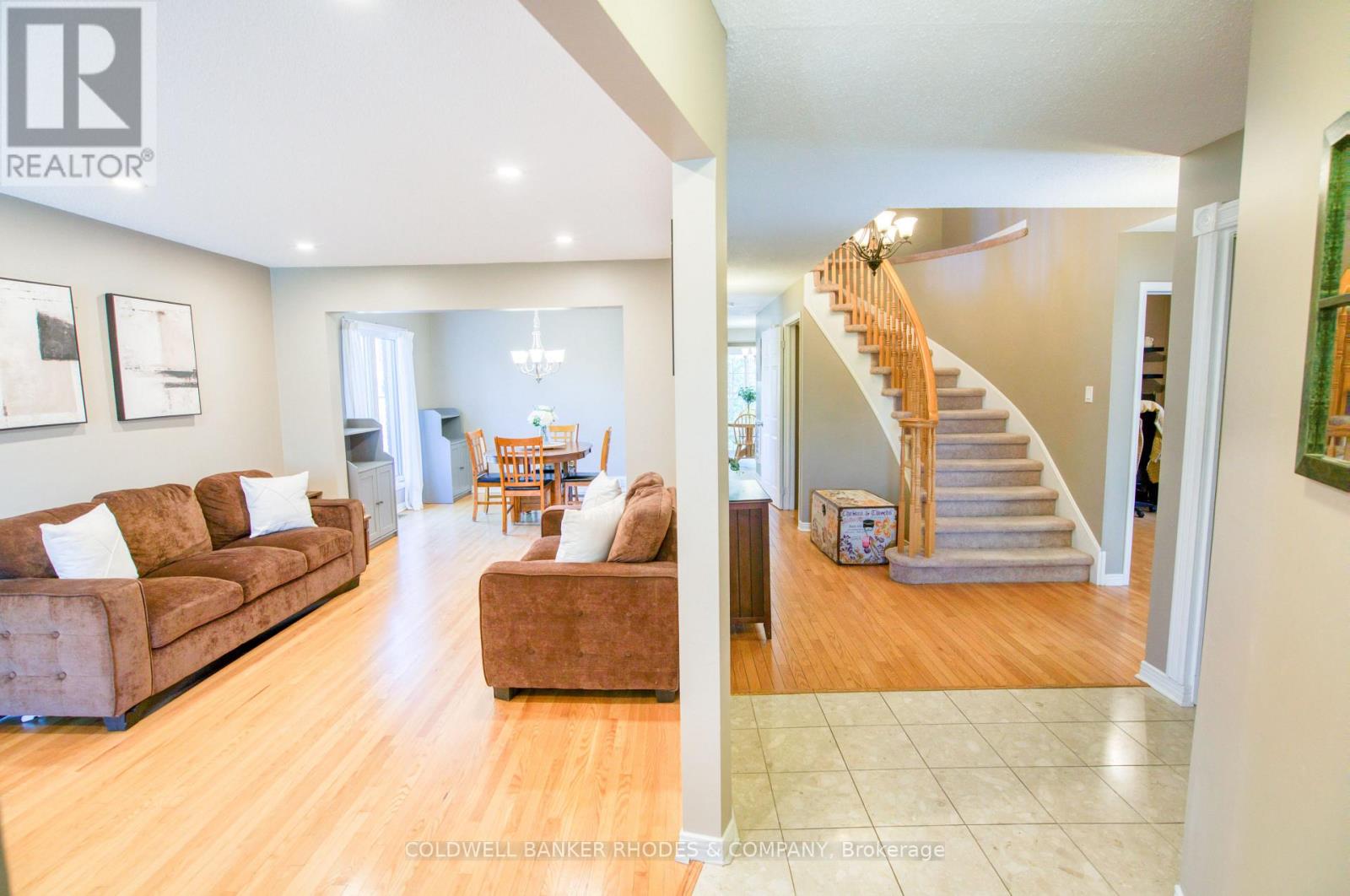 54 Keys Way, Ottawa, Ontario  K1G 4M8 - Photo 4 - X13428922