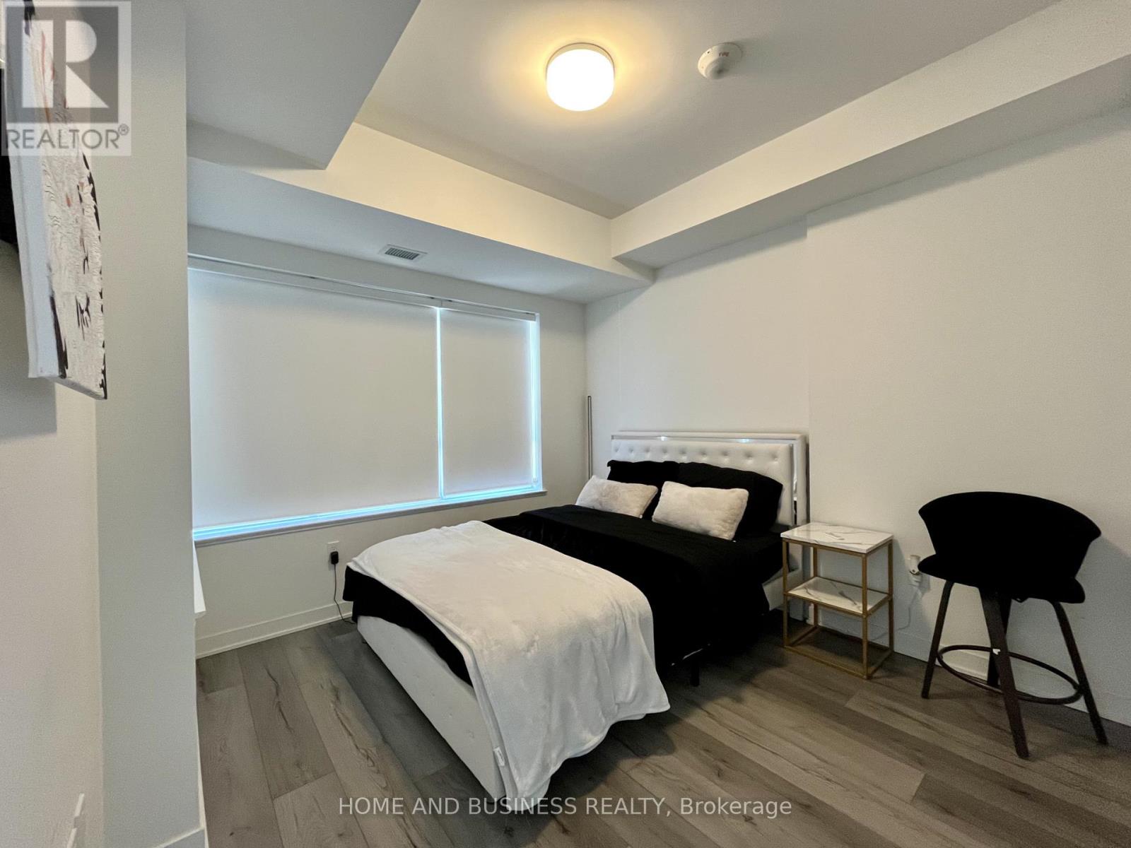 816 - 395 Dundas Street W, Oakville, Ontario  L6M 5R8 - Photo 11 - W13222956