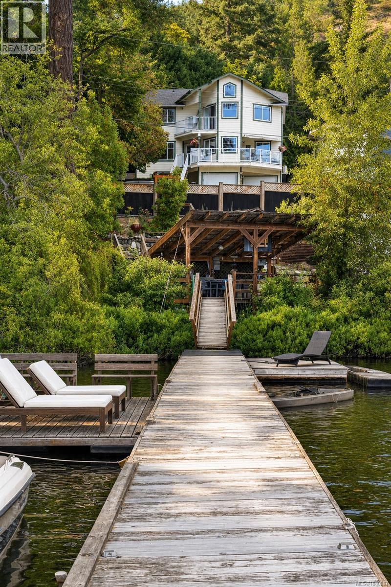 2221 Shawnigan Lake Rd