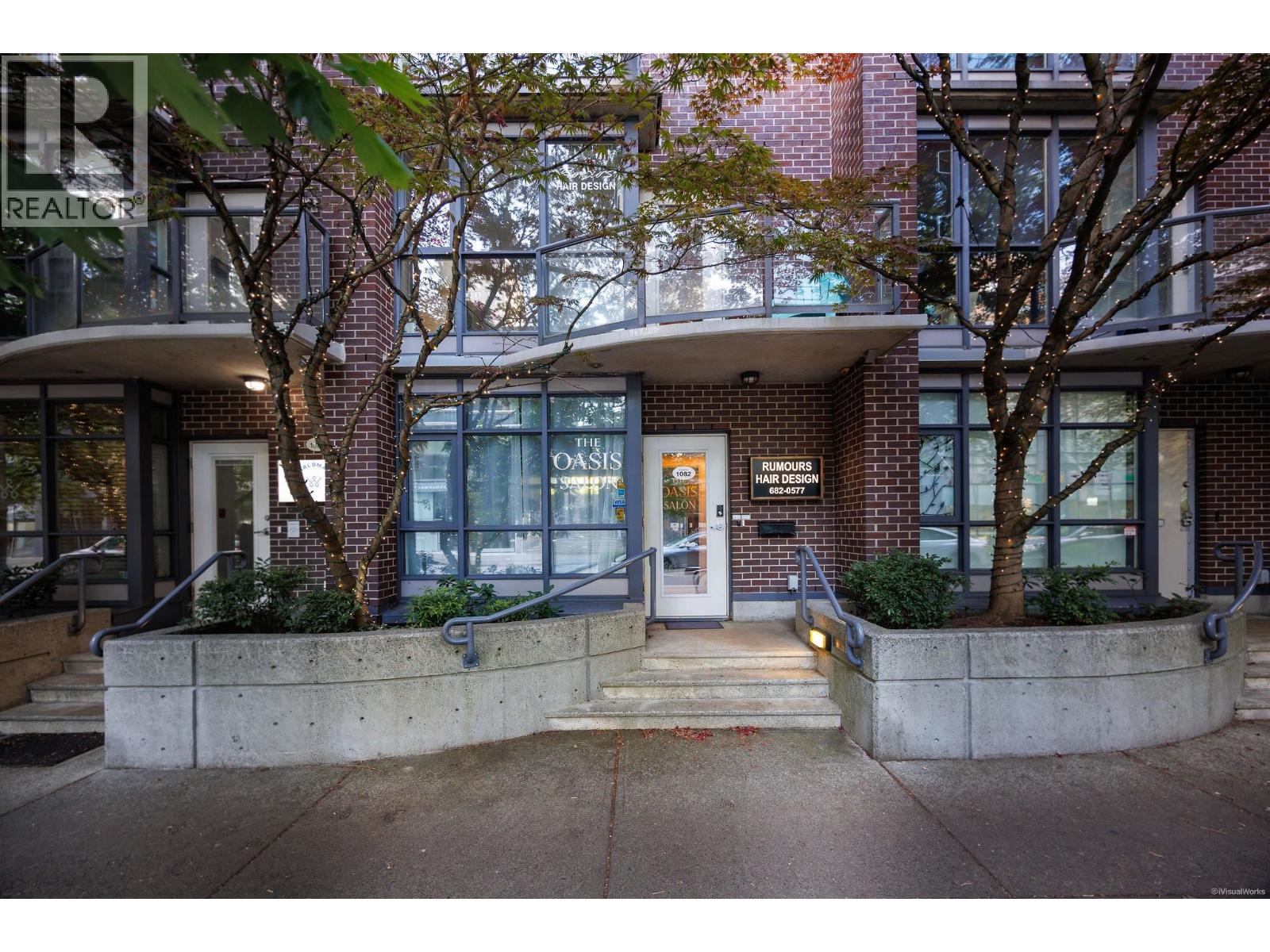 1082 Hornby Street, Vancouver, British Columbia  V6Z 1V6 - Photo 1 - R3134192