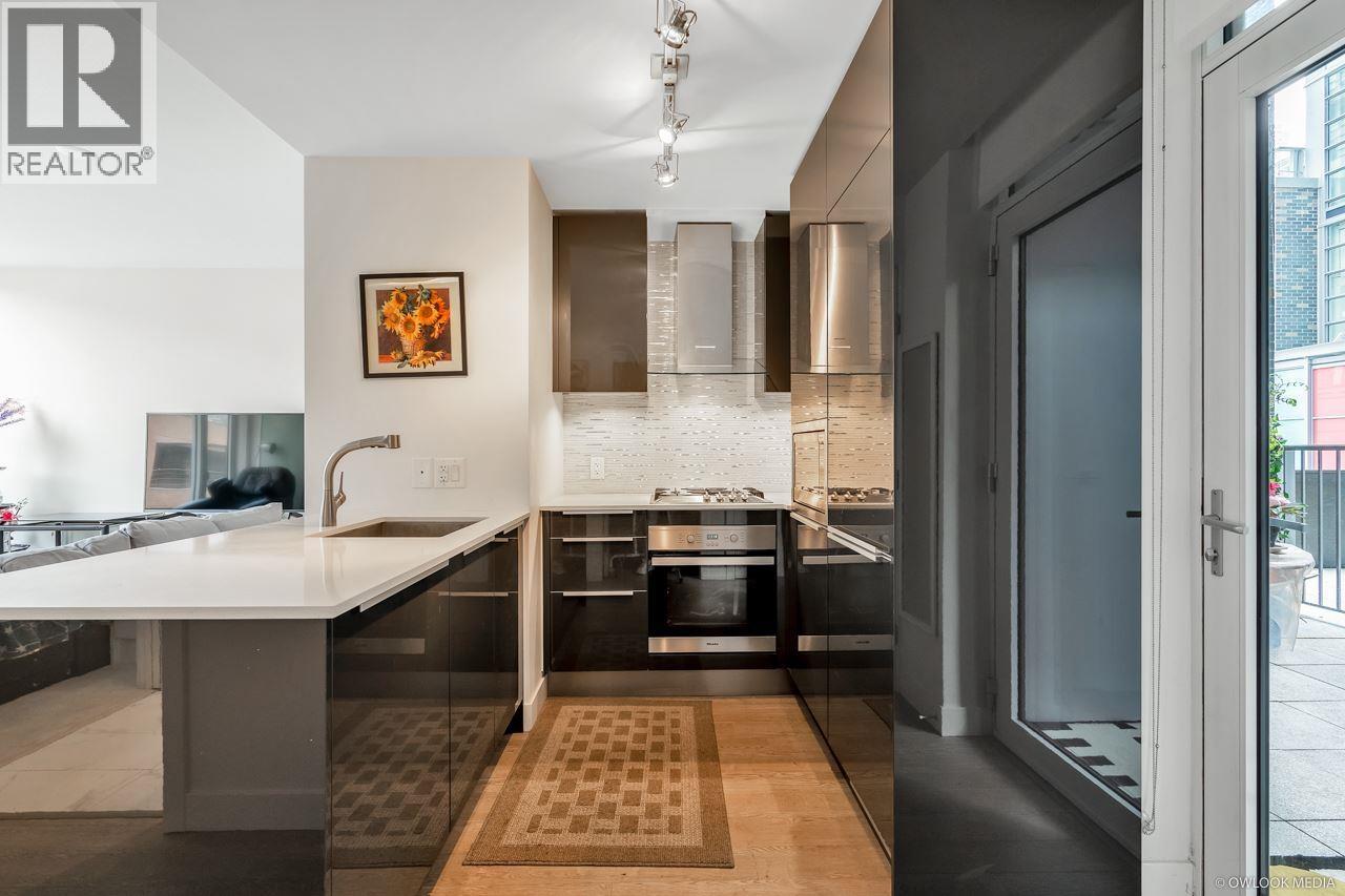 502 1283 Howe Street, Vancouver, British Columbia  V6Z 0E3 - Photo 2 - R3134681