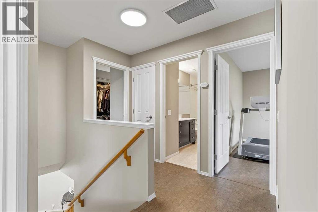 368 Sienna Park Drive Sw, Calgary, Alberta  T3H 3K3 - Photo 25 - A2317144