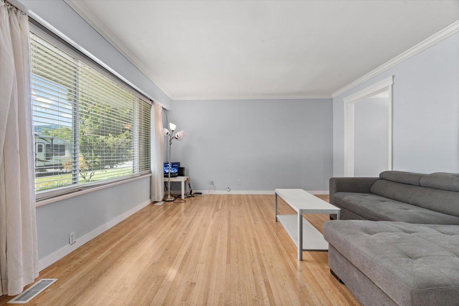 9740 Carleton Street, Chilliwack Proper East, Chilliwack, British Columbia  V2P 6E3 - Photo 6 - R3132234