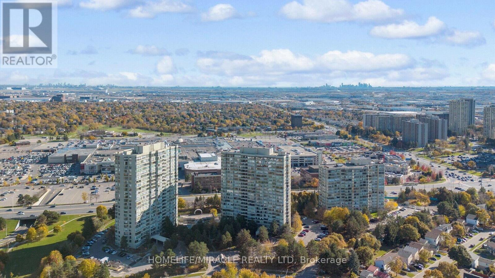 510 - 22 Hanover Road, Brampton, Ontario  L6S 5K7 - Photo 2 - W13419036