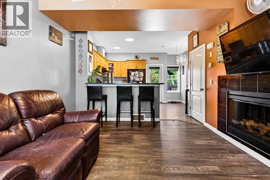 509 Strathaven Mews, Strathmore, Alberta  T1P 1X9 - Photo 10 - A2318855