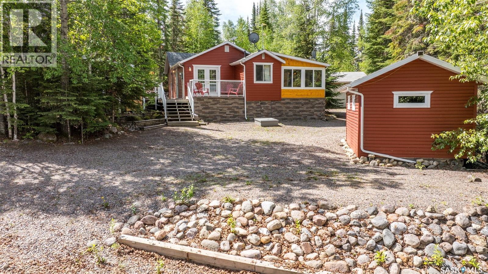 2714 Maple Place, Northern Admin District, Saskatchewan  S0J 1T0 - Photo 2 - SK039010