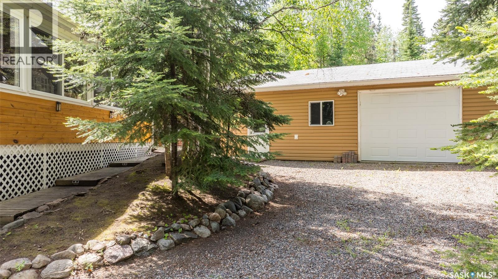 2714 Maple Place, Northern Admin District, Saskatchewan  S0J 1T0 - Photo 46 - SK039010
