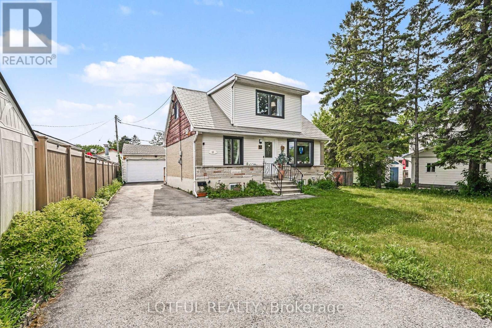 10 Cassidy Road, Ottawa, Ontario K2H 6J8 - Photo 2 - X13428970