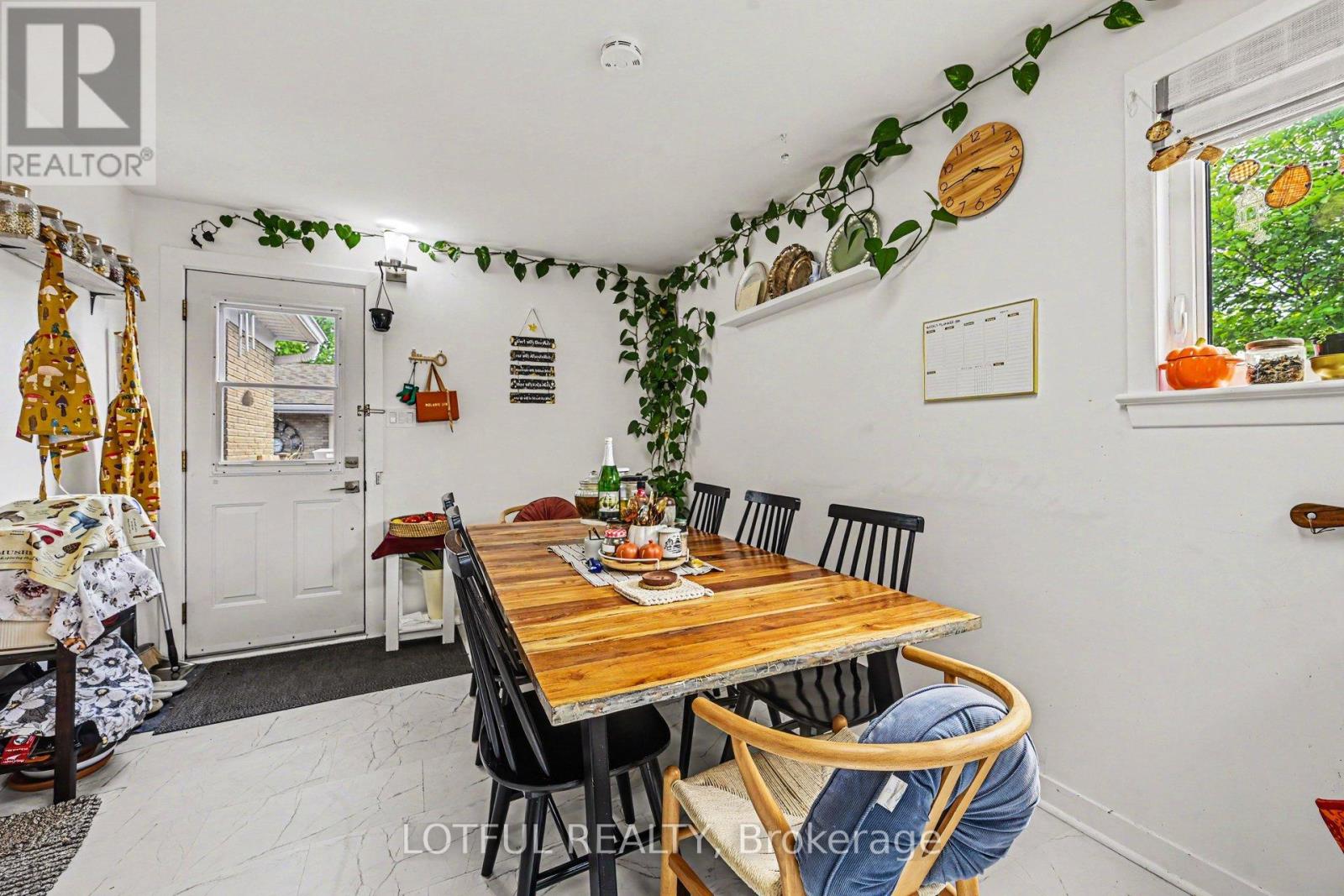 10 Cassidy Road, Ottawa, Ontario K2H 6J8 - Photo 8 - X13428970