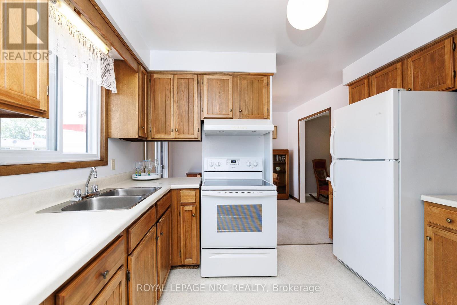 36 Appleford Road, St. Catharines, Ontario  L2P 3M3 - Photo 10 - X13429068