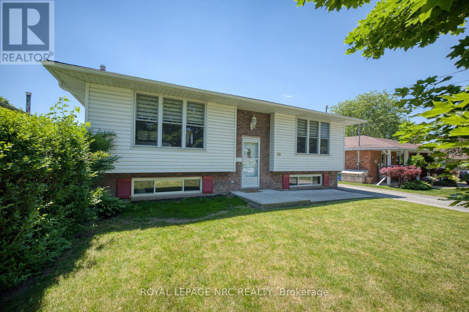 36 Appleford Road, St. Catharines, Ontario  L2P 3M3 - Photo 2 - X13429068