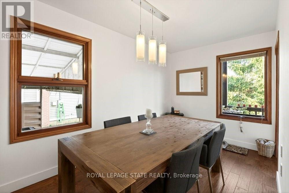 9 Morton Avenue, Hamilton, Ontario  L9H 2P4 - Photo 7 - X13420328