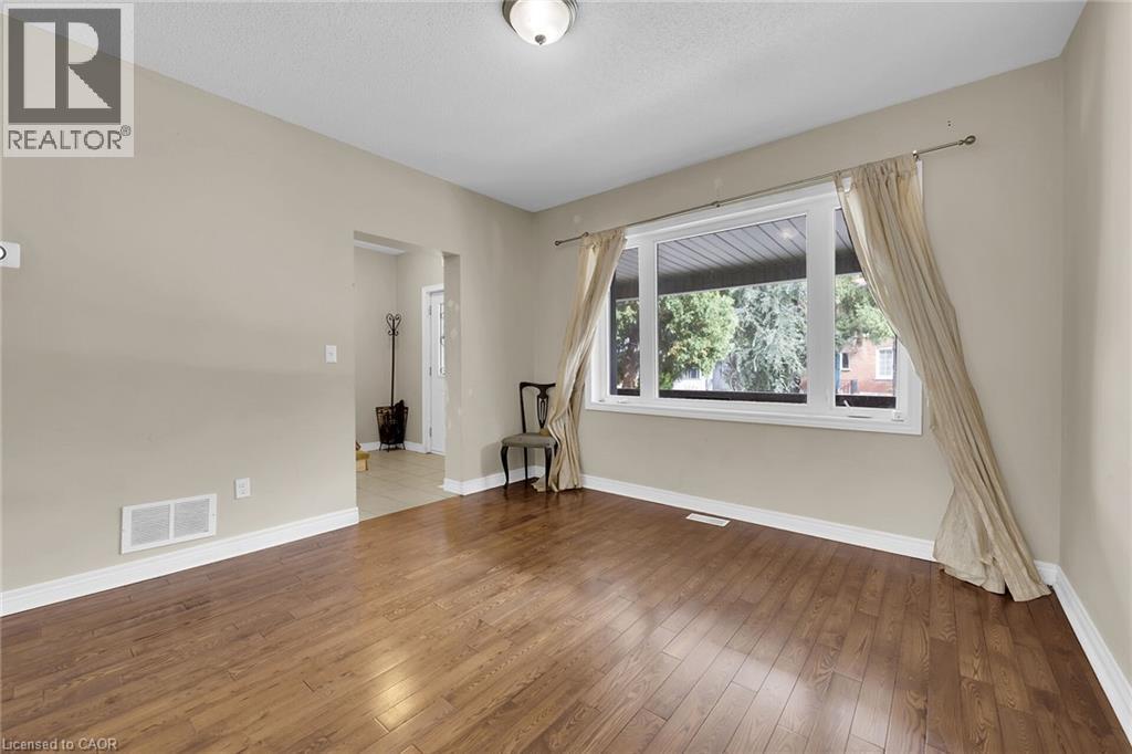 31 Gibson Avenue, Hamilton, Ontario  L8L 6J4 - Photo 14 - 40838203