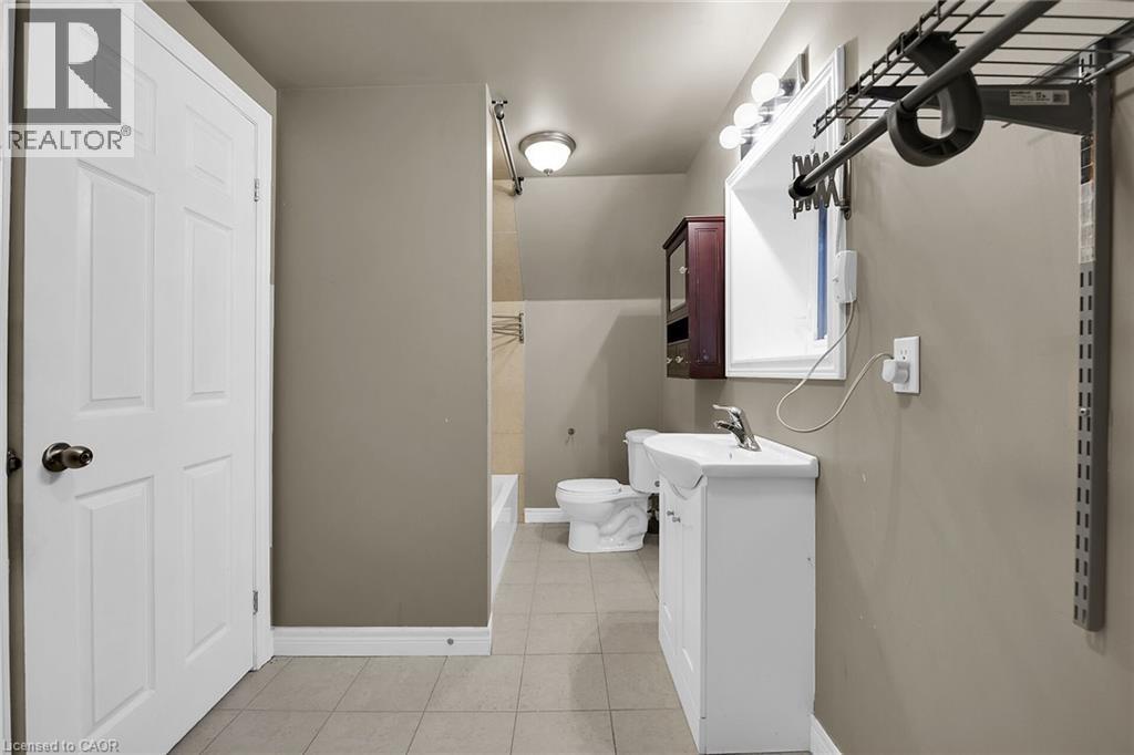 31 Gibson Avenue, Hamilton, Ontario  L8L 6J4 - Photo 29 - 40838203