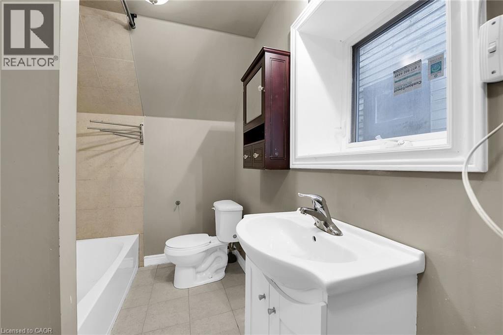31 Gibson Avenue, Hamilton, Ontario  L8L 6J4 - Photo 30 - 40838203