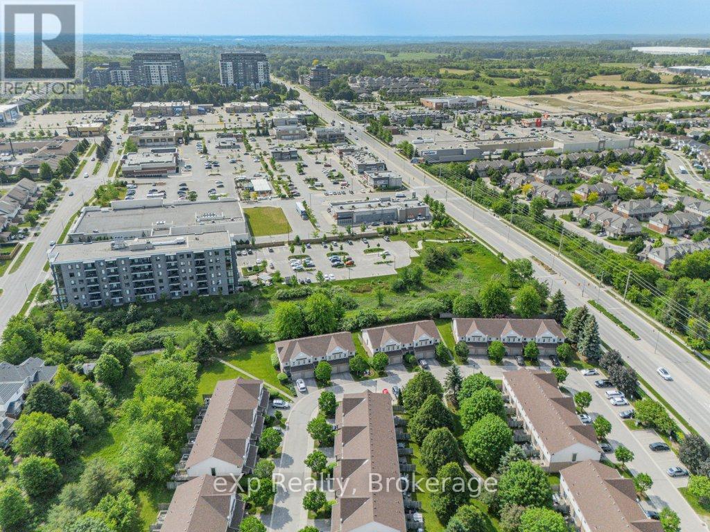 44 - 35 Roehampton Crescent, Guelph, Ontario  N1L 1M8 - Photo 2 - X13428952