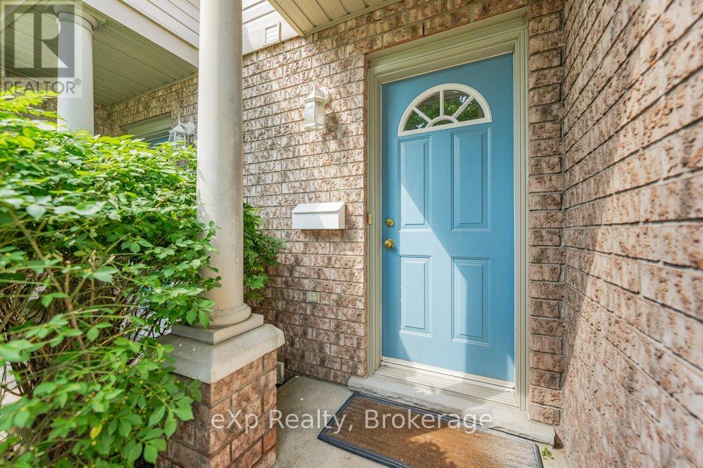 44 - 35 Roehampton Crescent, Guelph, Ontario  N1L 1M8 - Photo 3 - X13428952