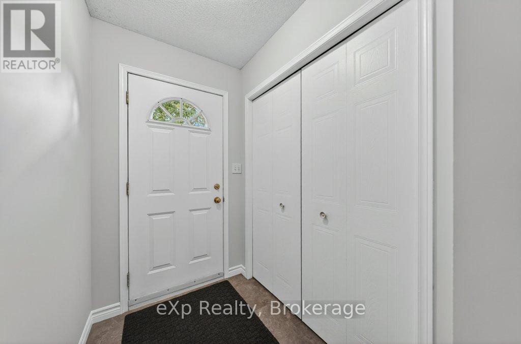 44 - 35 Roehampton Crescent, Guelph, Ontario  N1L 1M8 - Photo 4 - X13428952
