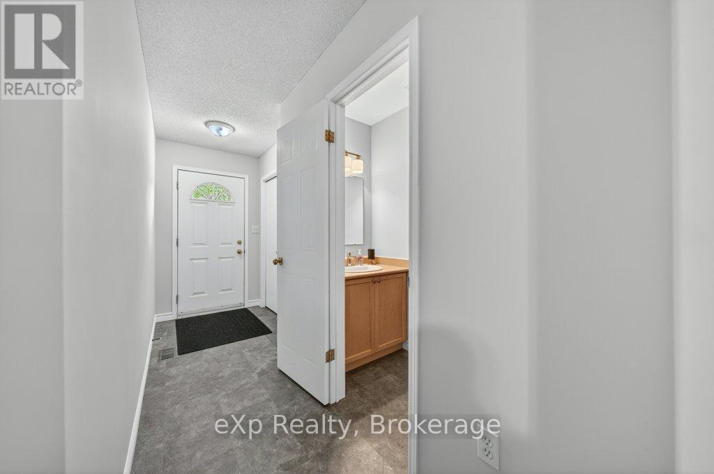 44 - 35 Roehampton Crescent, Guelph, Ontario  N1L 1M8 - Photo 6 - X13428952
